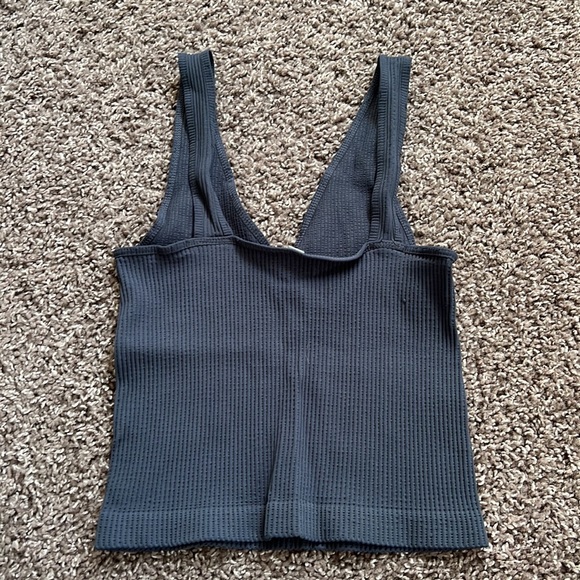 Dark Blue Ribbed Cropped Tank - Picture 2 of 3